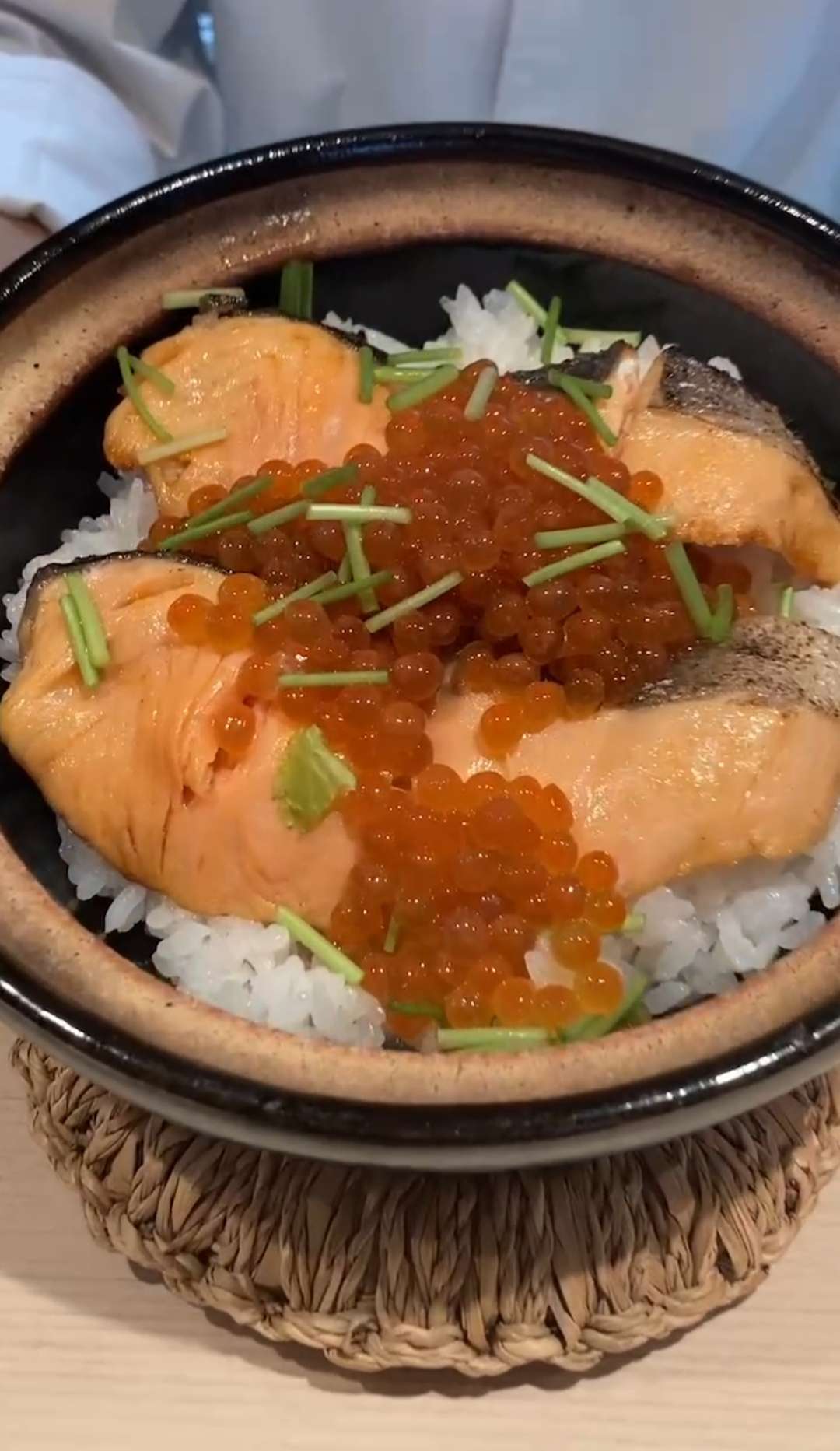 焼き鮭といくら土鍋ごはん🍚